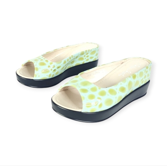 Helen's Heart open toe lime green and teal slides size 9 - Picture 2 of 8